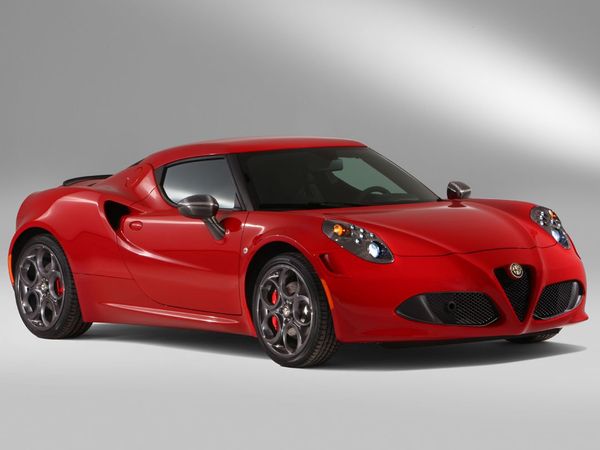 Filing tuning di alta qualità Alfa Romeo 4C 1750 TBI 240hp