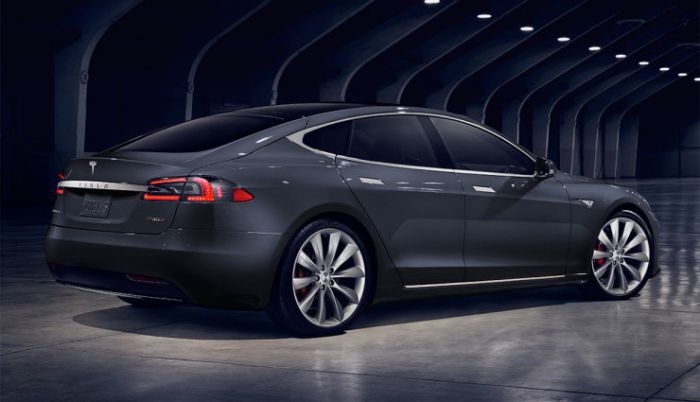 Reprogramiranje vozila Tesla Model S  90D 422