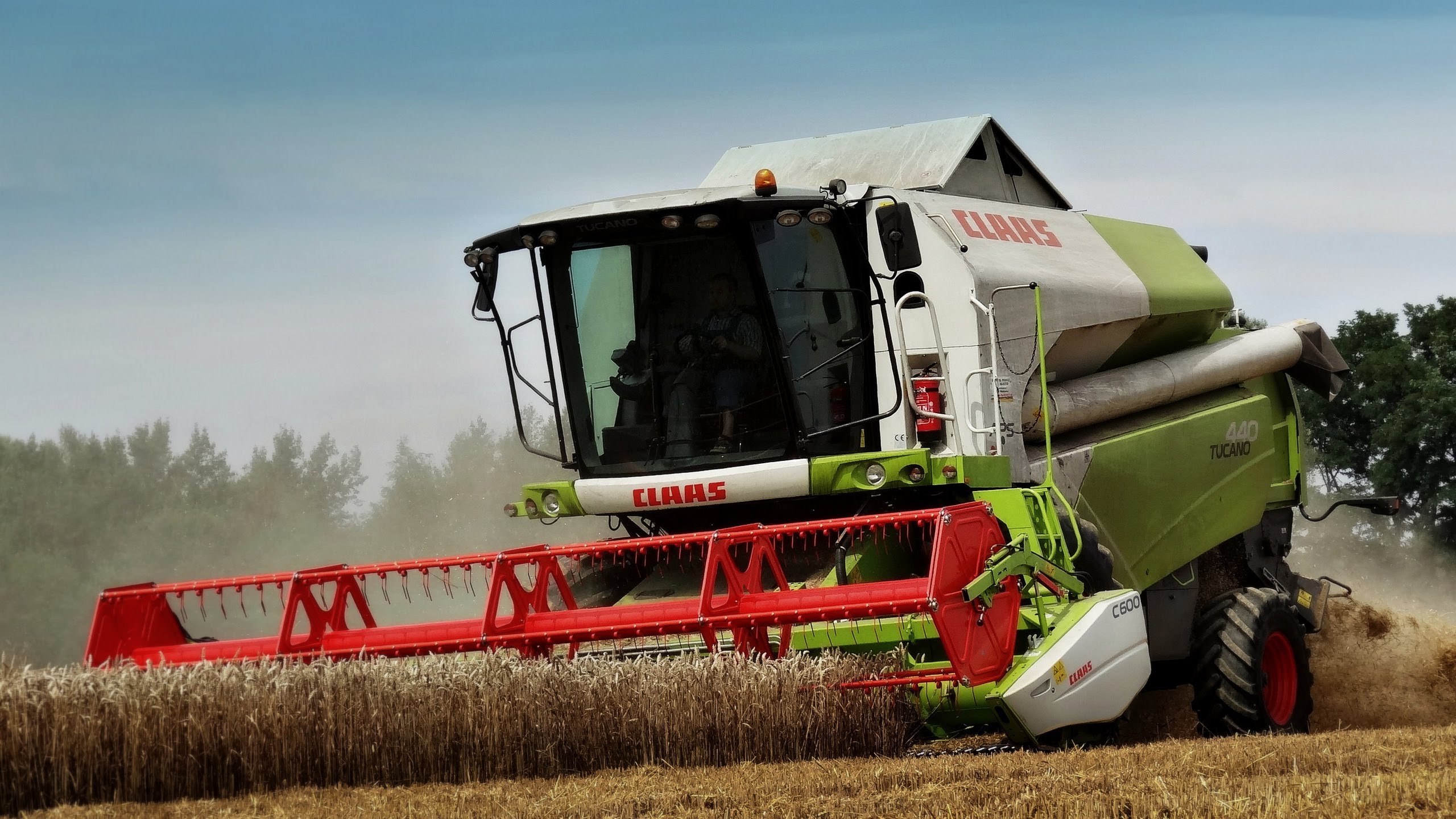 Filing tuning di alta qualità Claas Tractor Tucano 450 7.2 275hp