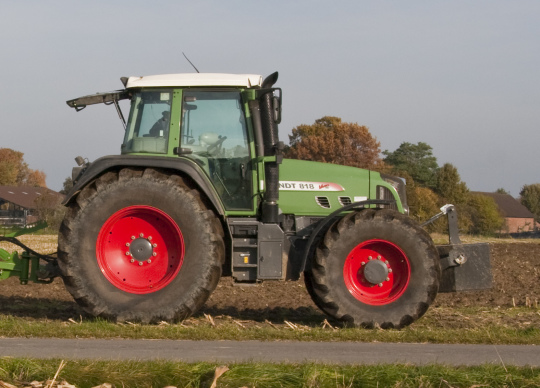 Fichiers Tuning Haute Qualité Fendt Tractor 800 series 818 5.7 V6 190hp