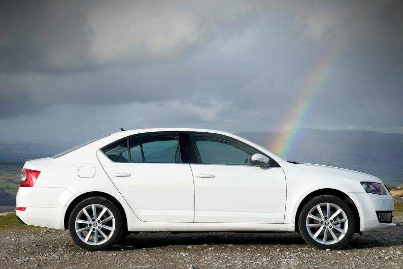 Filing tuning di alta qualità Skoda Octavia 1.8 TSI 180hp