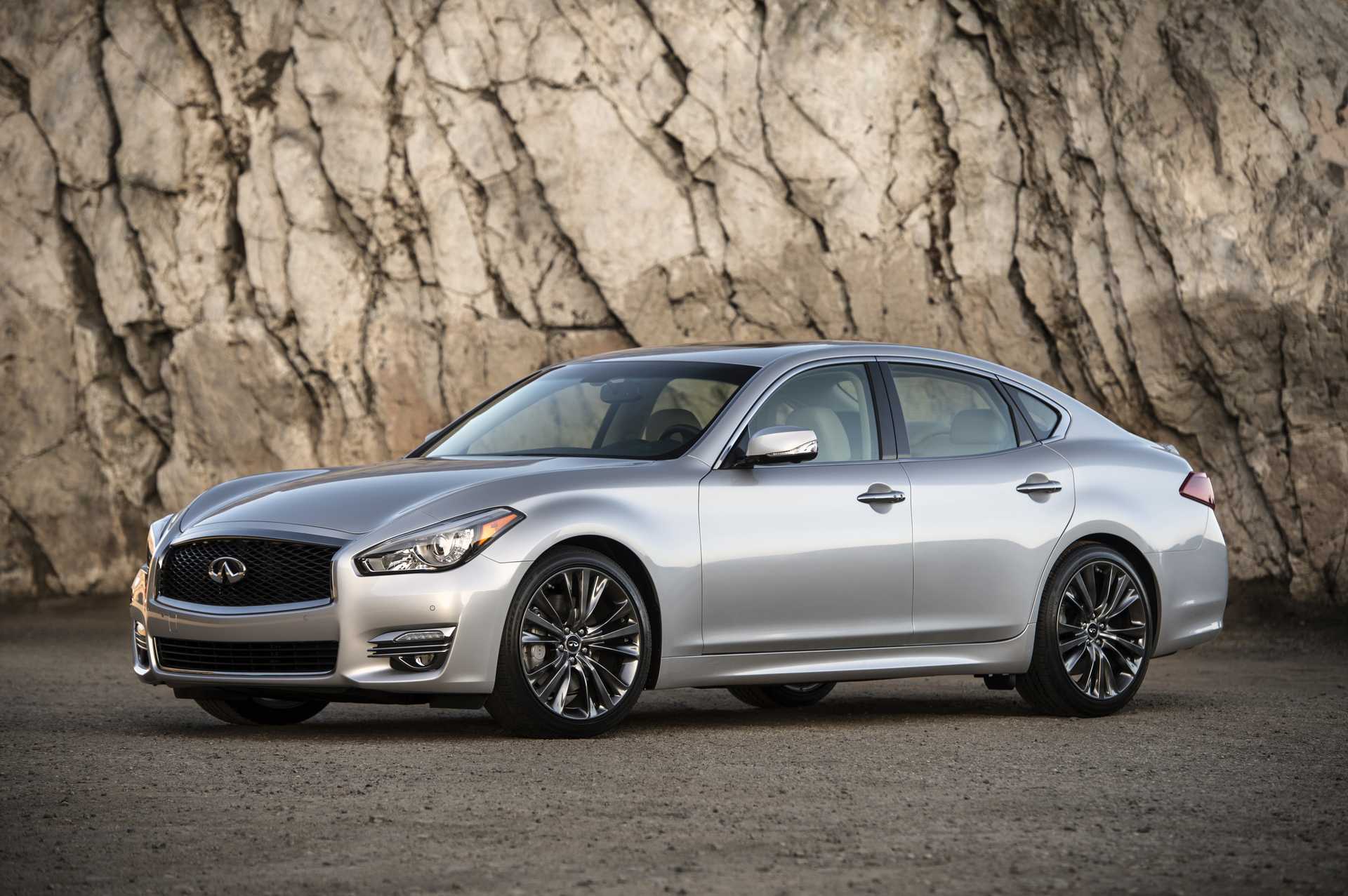 Reprogrammation Infiniti Q70 5.6 V8  416