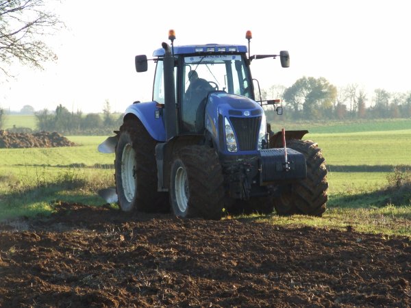 Filing tuning di alta qualità New Holland Tractor T8000 series T8020 6-8300 CR Cummins 250hp