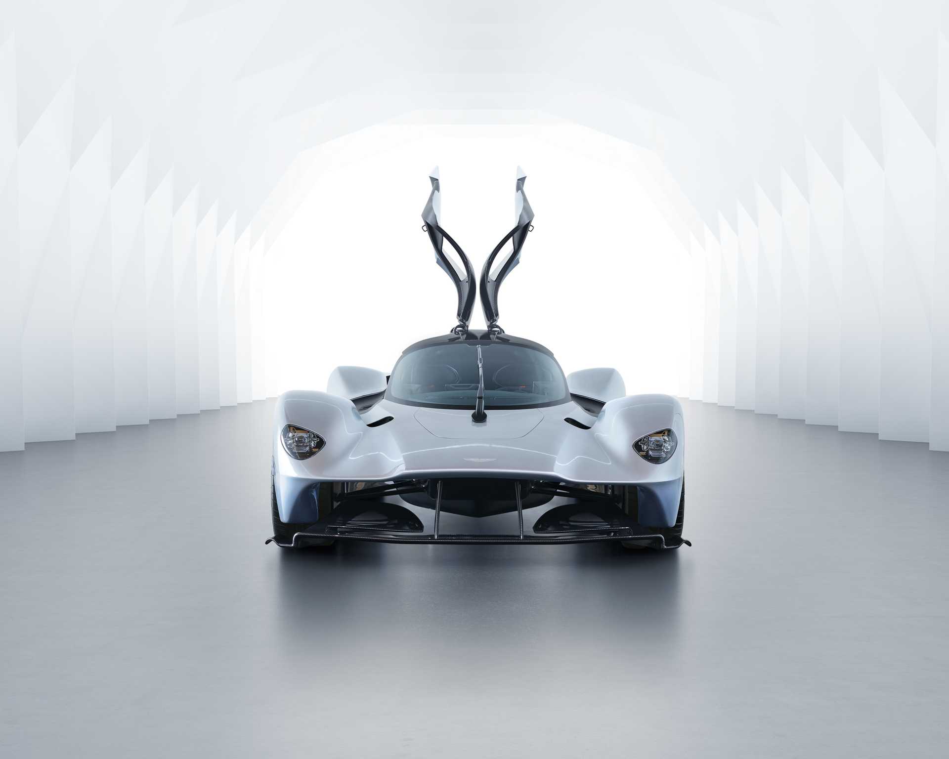 Filing tuning di alta qualità Aston Martin Valkyrie 6.5 V12 AMR PRO  1014hp