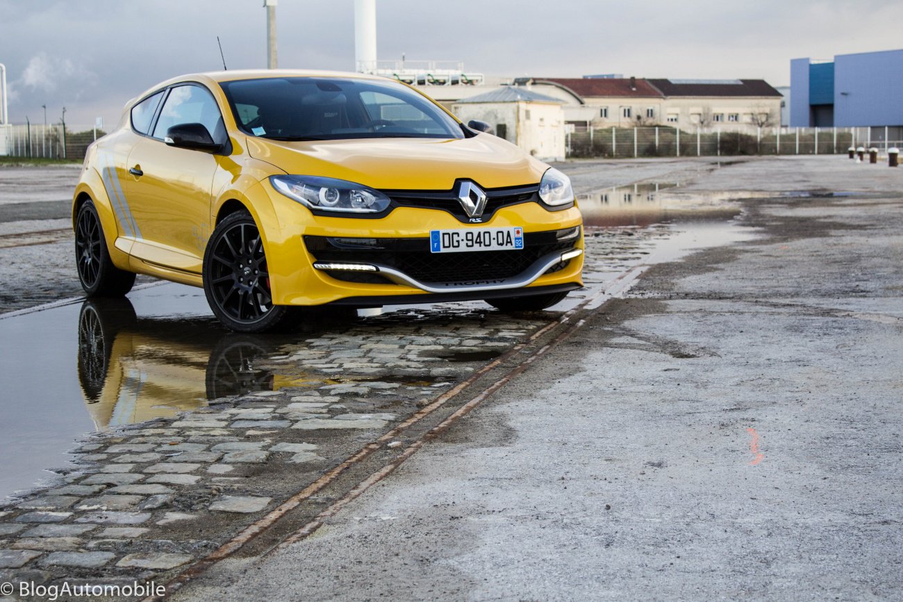 Filing tuning di alta qualità Renault Megane RS Trophy 2.0T 275hp