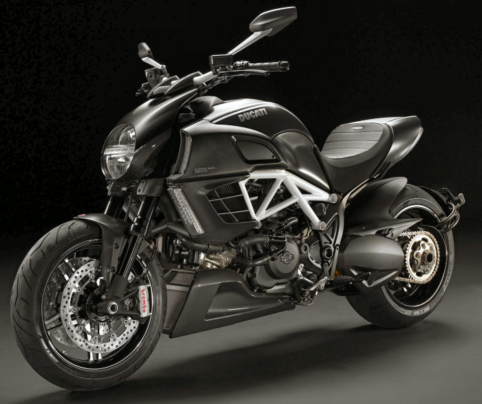 Filing tuning di alta qualità Ducati Diavel AMG  162hp