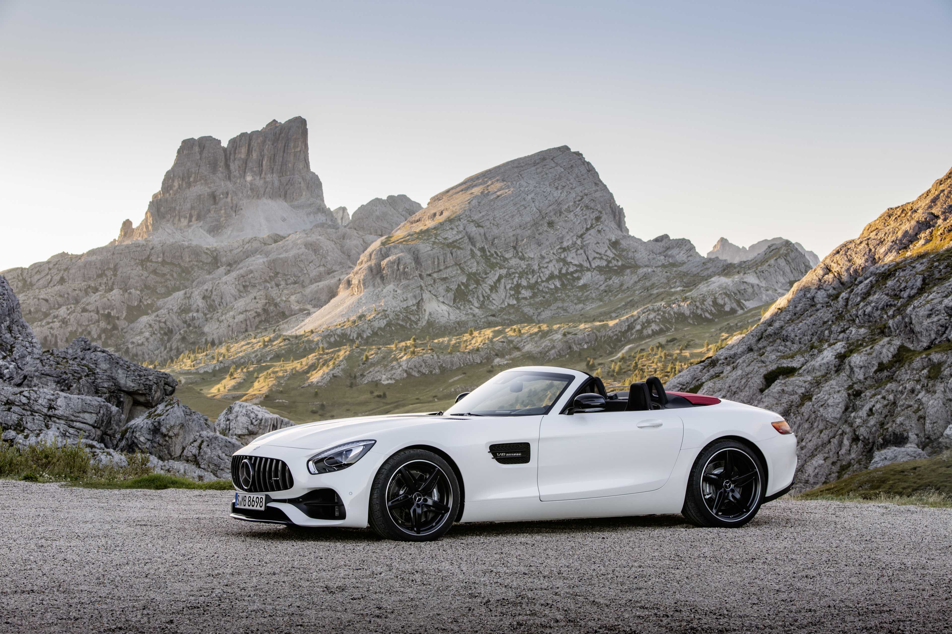 Fichiers Tuning Haute Qualité Mercedes-Benz AMG GT Coupé / Roadster AMG GTC  557hp