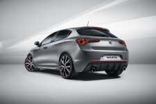 高品质的调音过滤器 Alfa Romeo Giulietta 1.6 JTDm 105hp